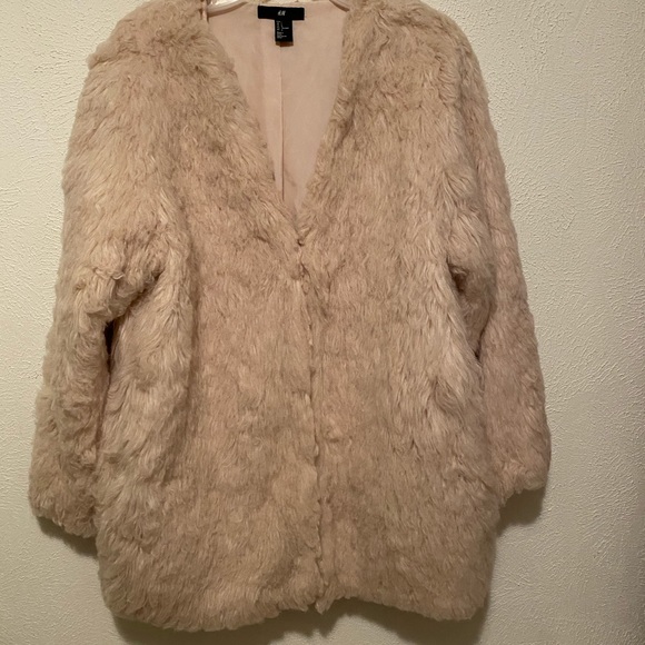H&M Jackets & Blazers - H&M fur jacket size L